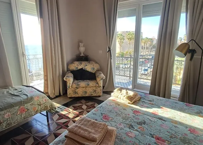 招待所 Romantic House Spettacolare Vista Mare Chiama Il Numero Trecentosettantasette Cinquantanove 38723