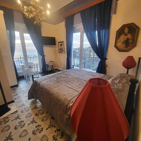 Romantic House Spettacolare Vista Mare Write Whotsapp Or Call The Number 377 5 Nove 38723 3*