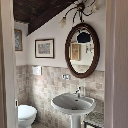 Romantic House Spettacolare Vista Mare Write Whotsapp Or Call The Number 377 5 Nove 38723