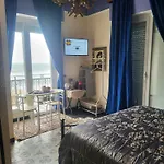 Guest house Romantic House Spettacolare Vista Mare Write Whotsapp Or Call The Number 377 5 Nove 38723